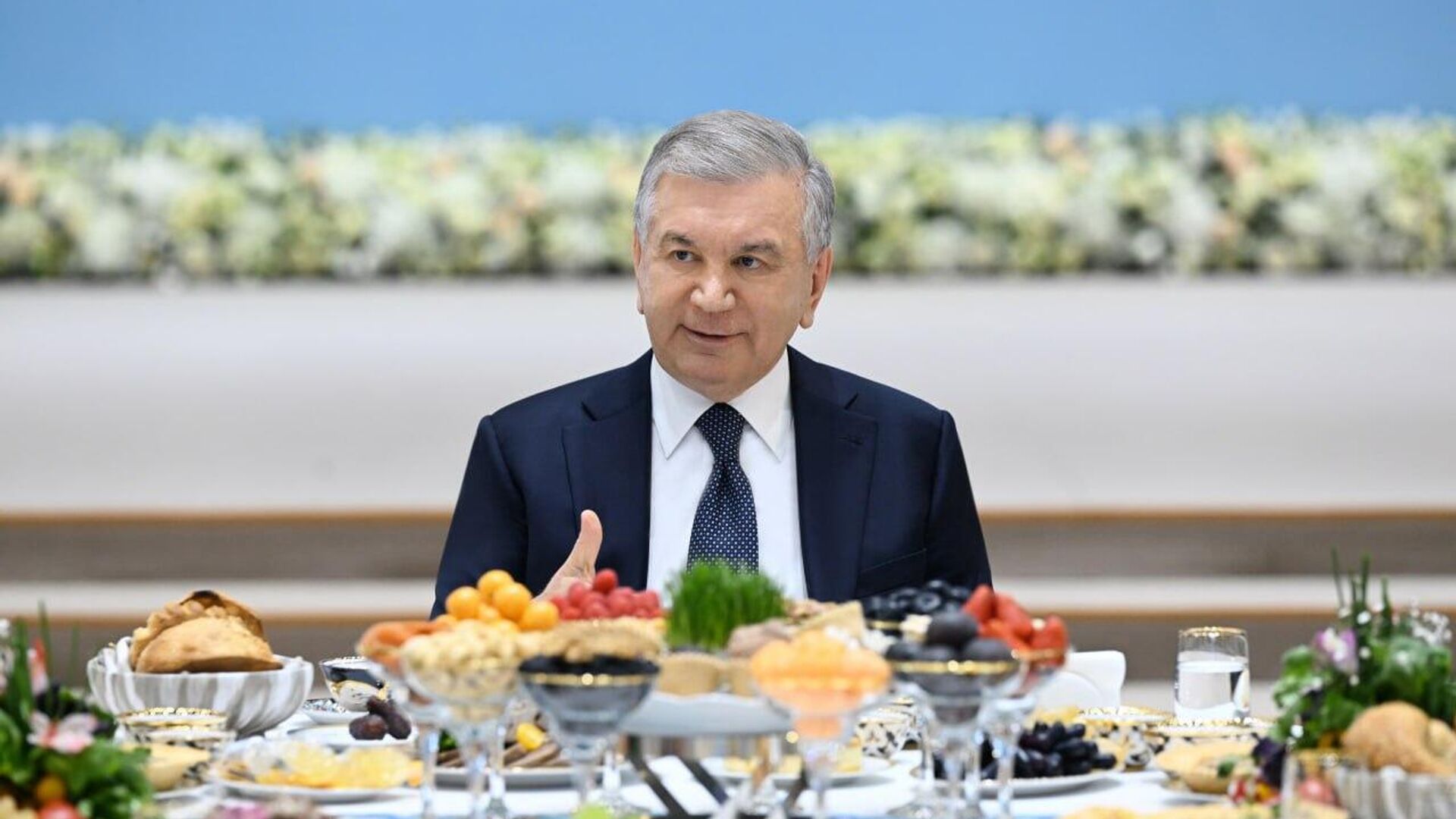 Шавкат Мирзиёев поздравил узбекистанцев с Курбан хайитом