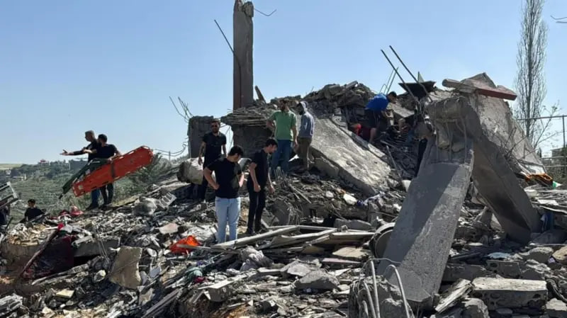 Isroil Livanga zarba berdi