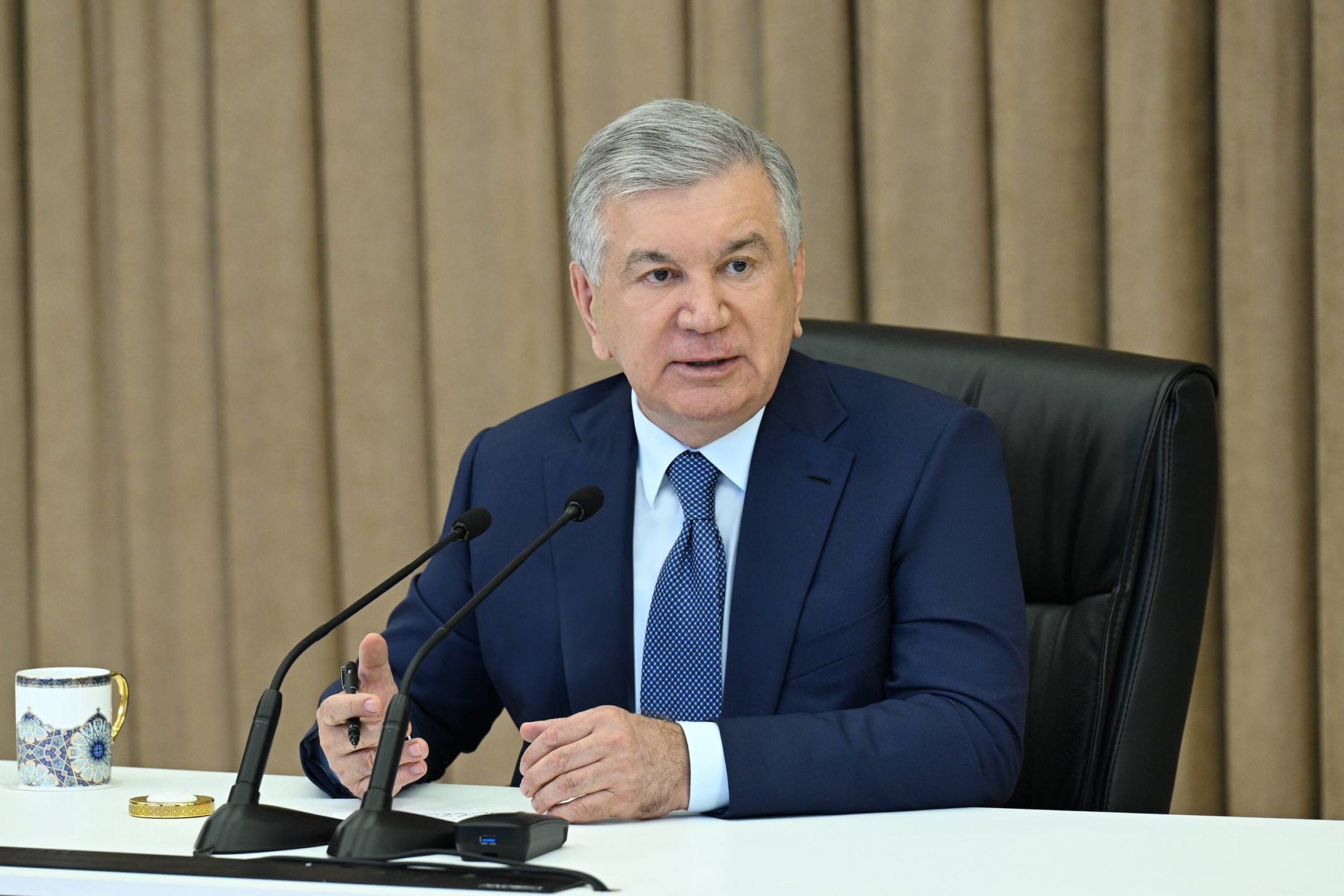 Президент поручил устранить запах от очистных сооружений в Сергели до 1 сентября