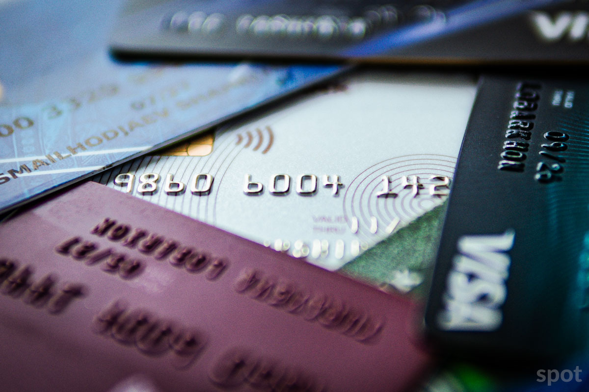 Банки в Узбекистане усилили требования к переводам с карты на карту